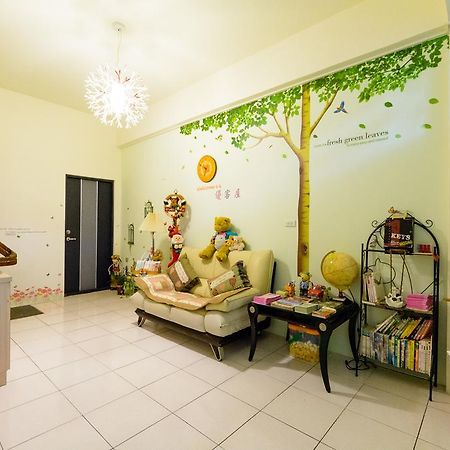Play House Hotel Tainan Buitenkant foto