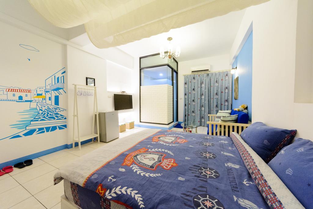 Play House Hotel Tainan Buitenkant foto
