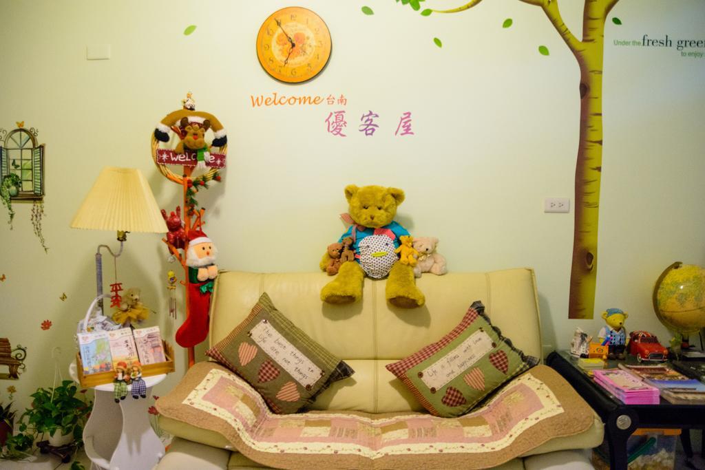 Play House Hotel Tainan Buitenkant foto