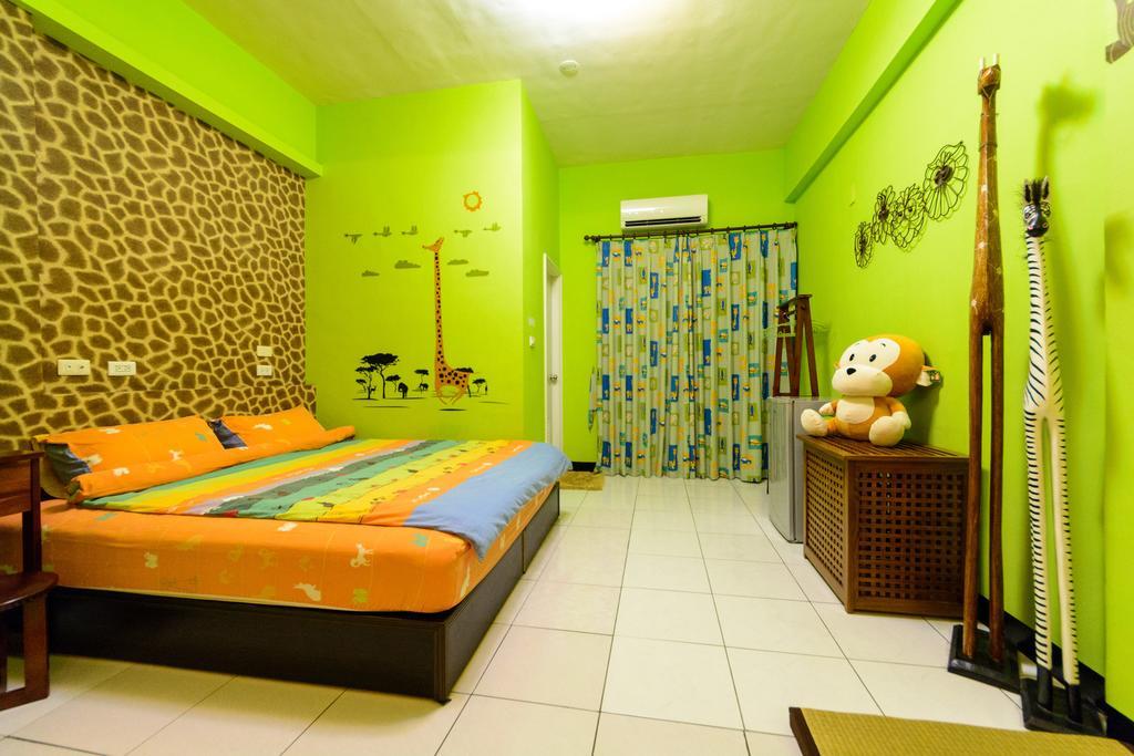 Play House Hotel Tainan Buitenkant foto