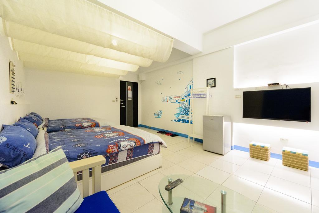 Play House Hotel Tainan Buitenkant foto